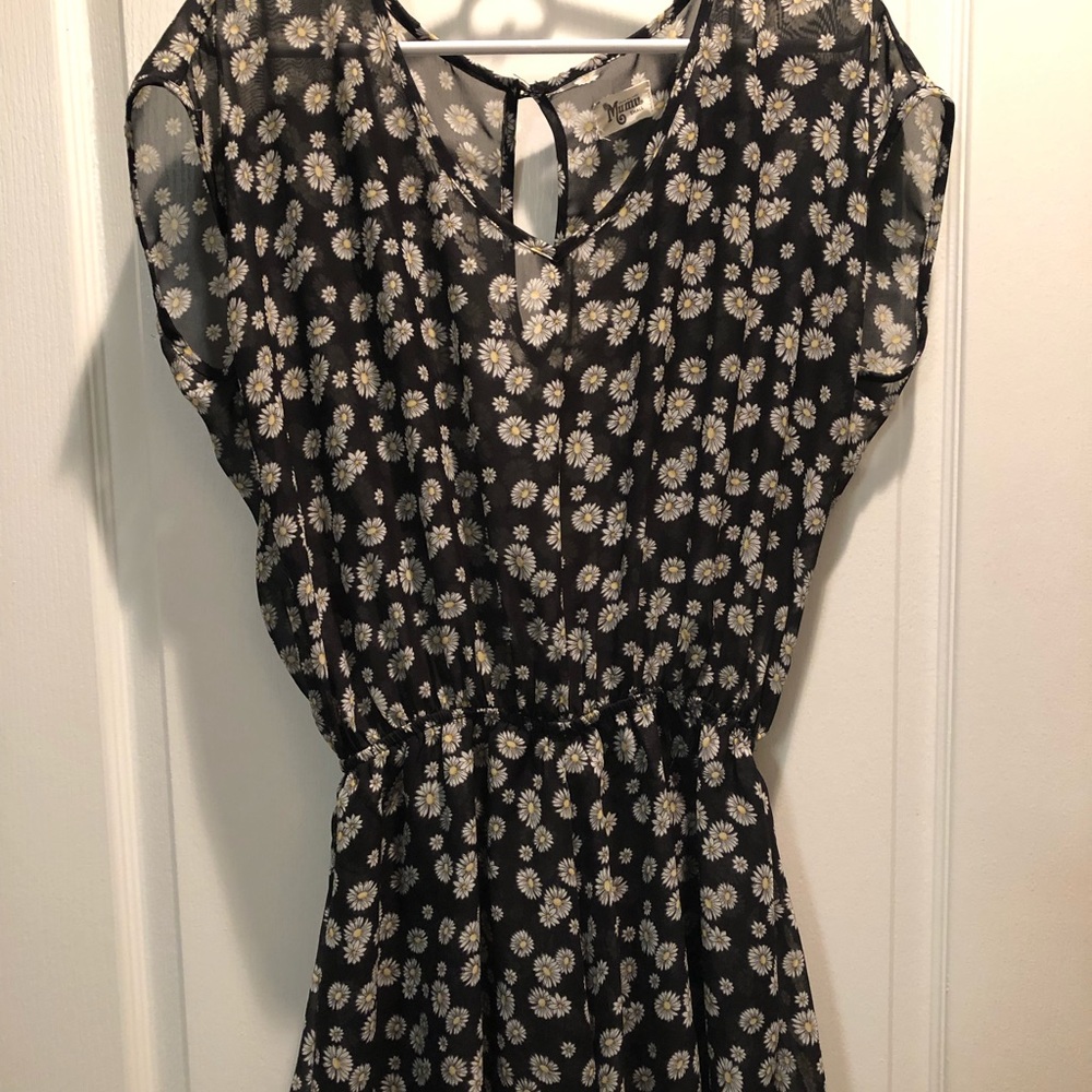 🦄 Show me Your Mumu Rowdy Romper size s!